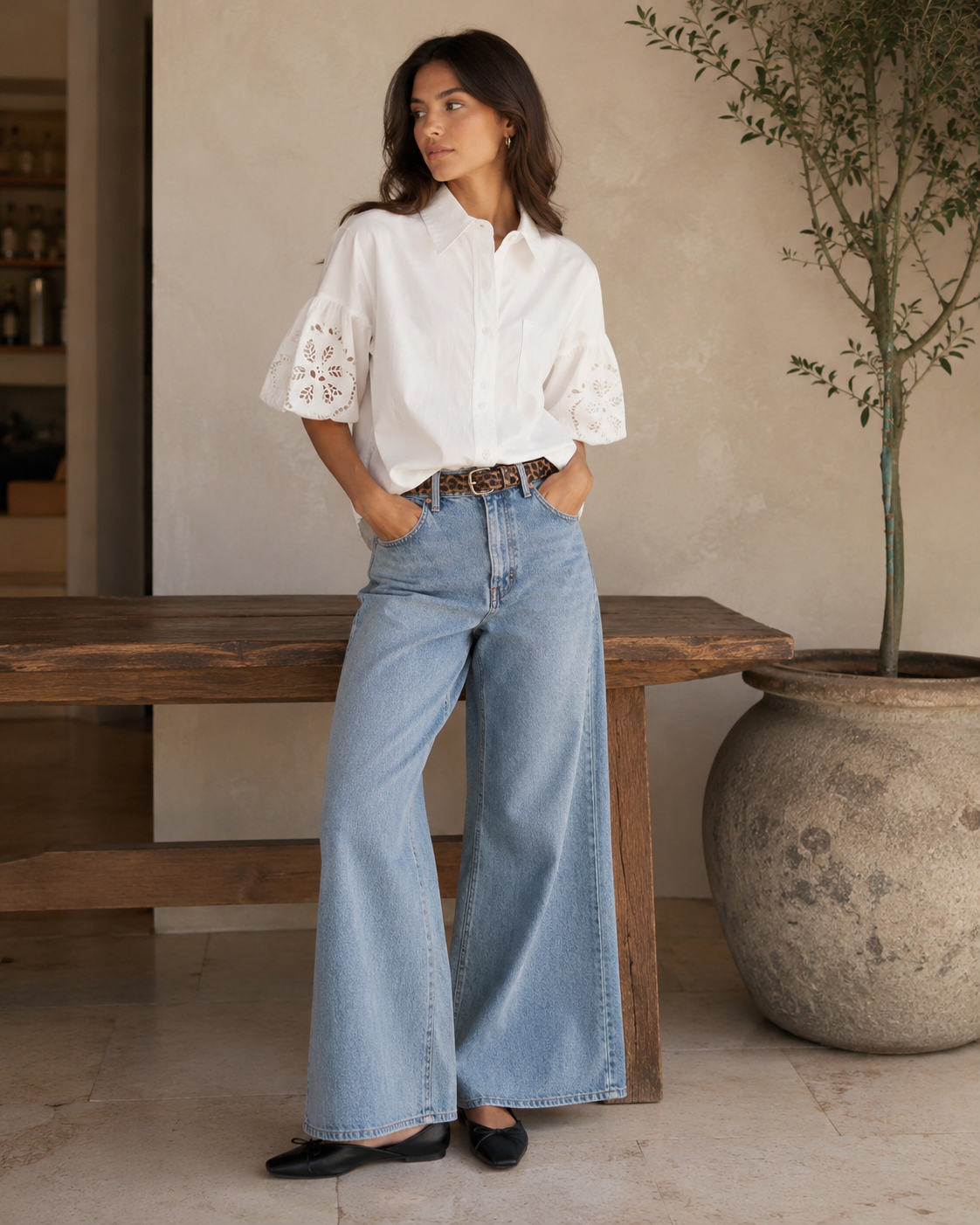 Cut Out Embroidered Bubble Sleeve