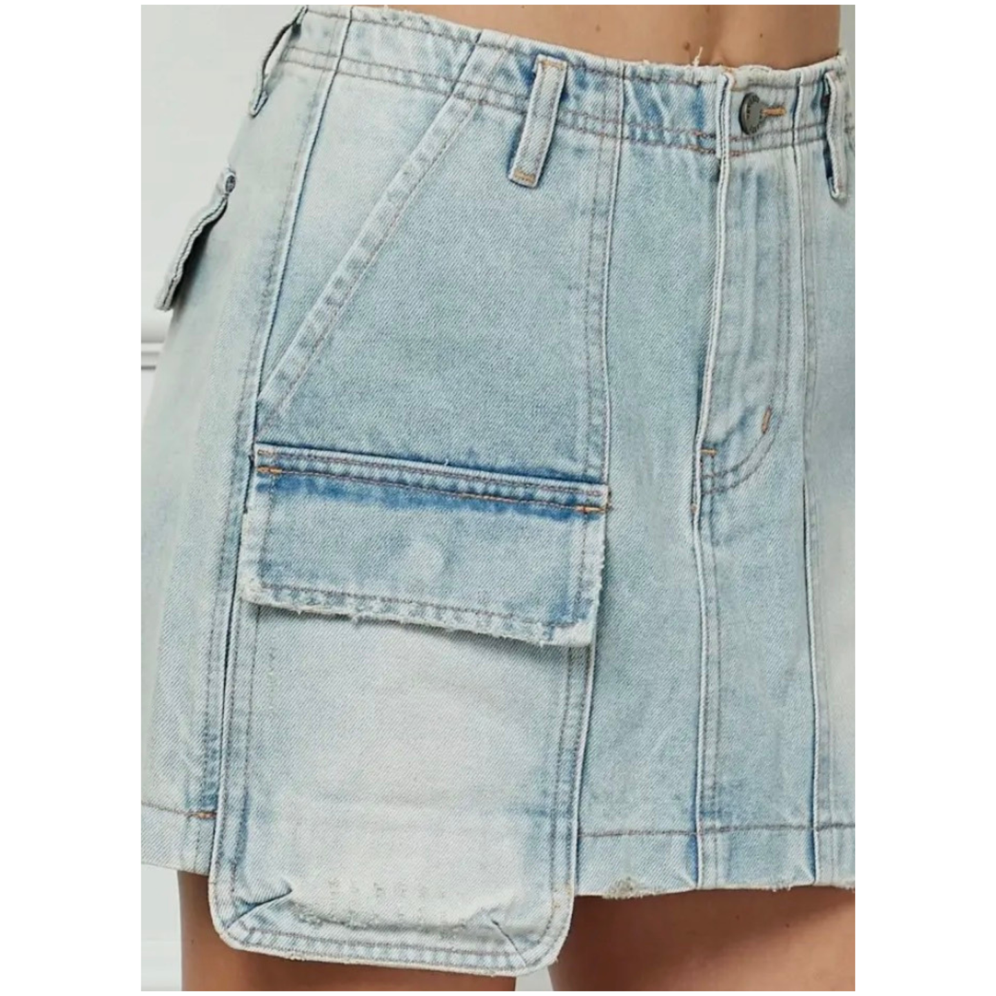 The Side Note Denim Mini